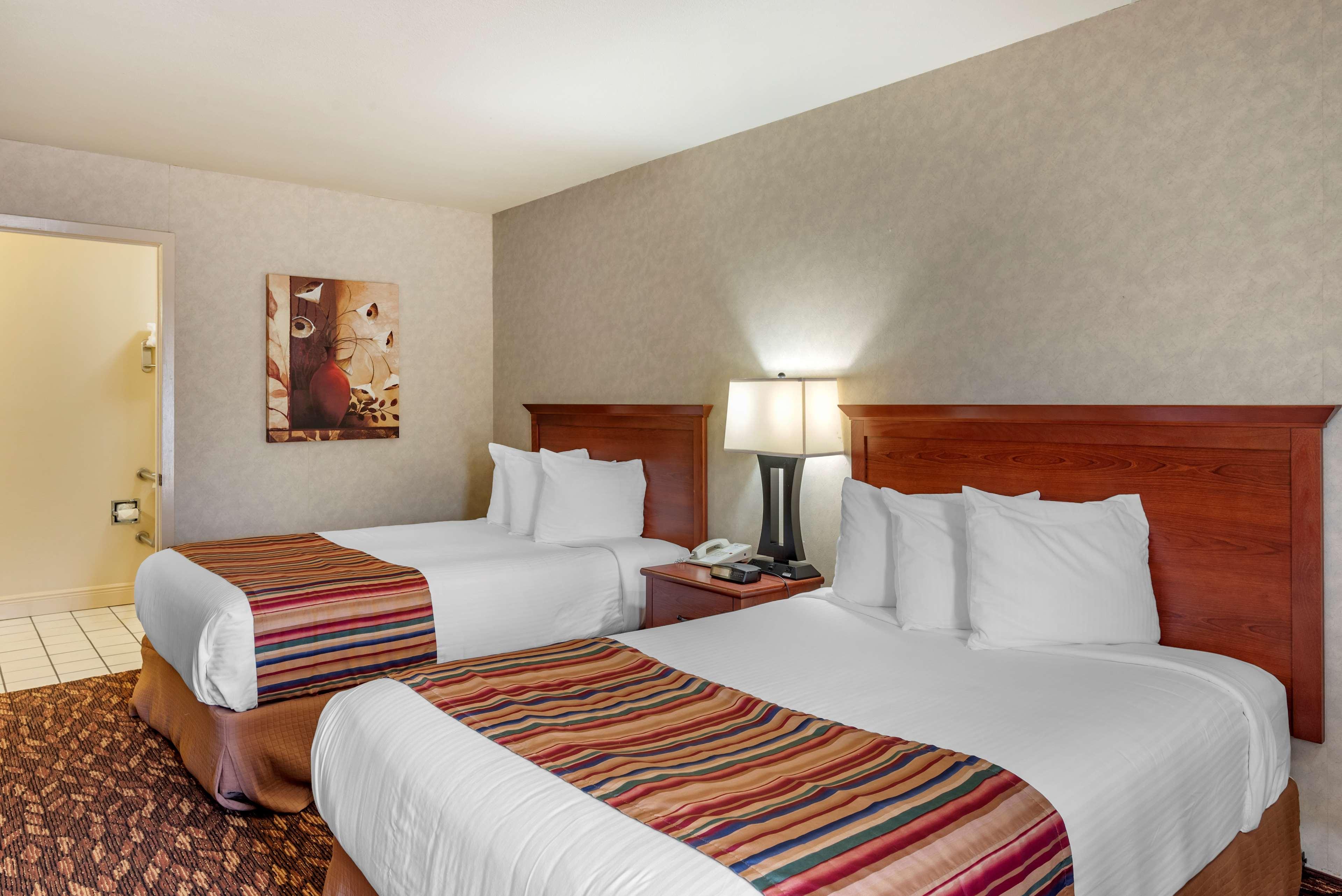 Best Western Sherwood Inn Clarksville Exteriör bild