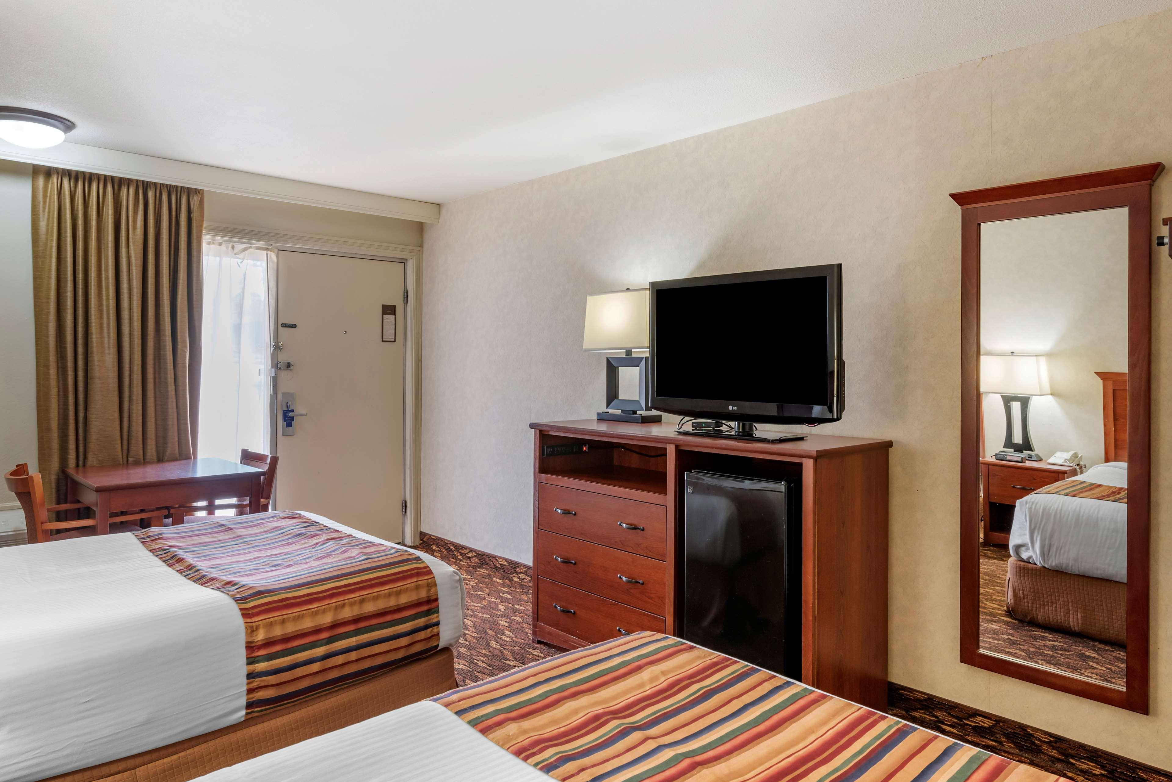 Best Western Sherwood Inn Clarksville Exteriör bild