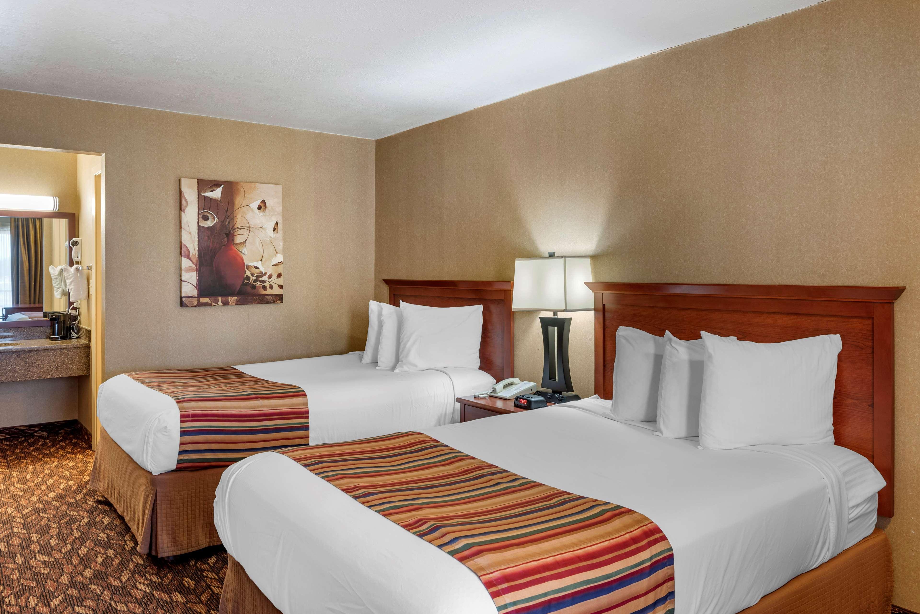 Best Western Sherwood Inn Clarksville Exteriör bild
