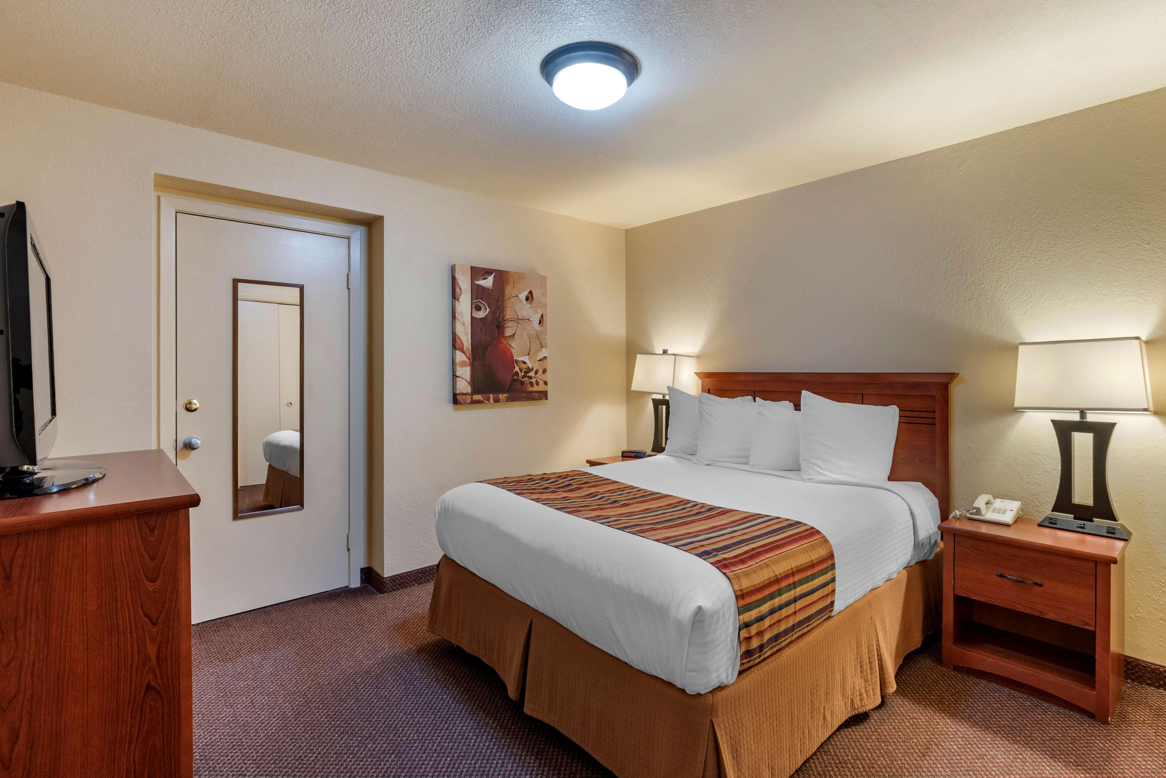 Best Western Sherwood Inn Clarksville Exteriör bild
