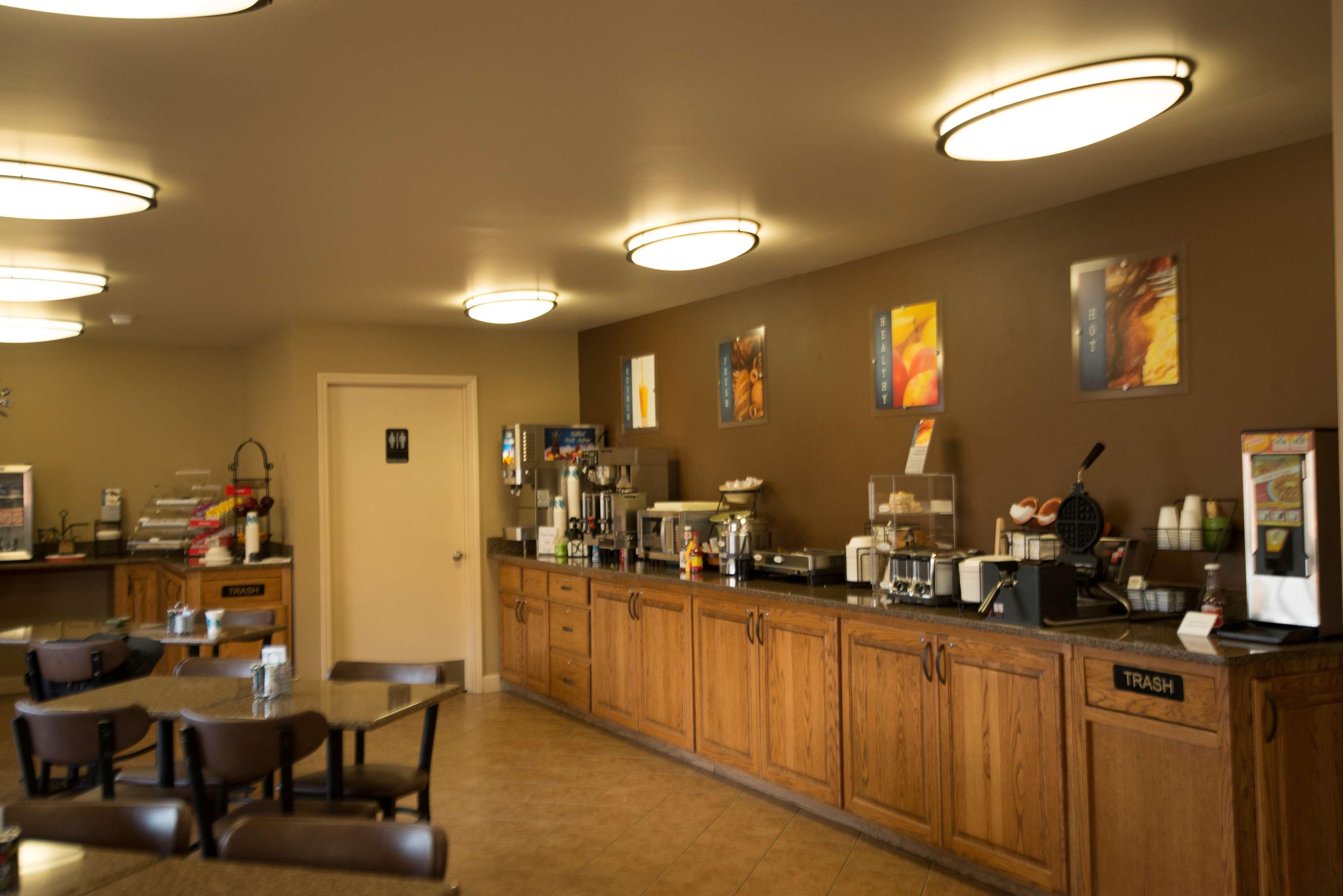 Best Western Sherwood Inn Clarksville Exteriör bild