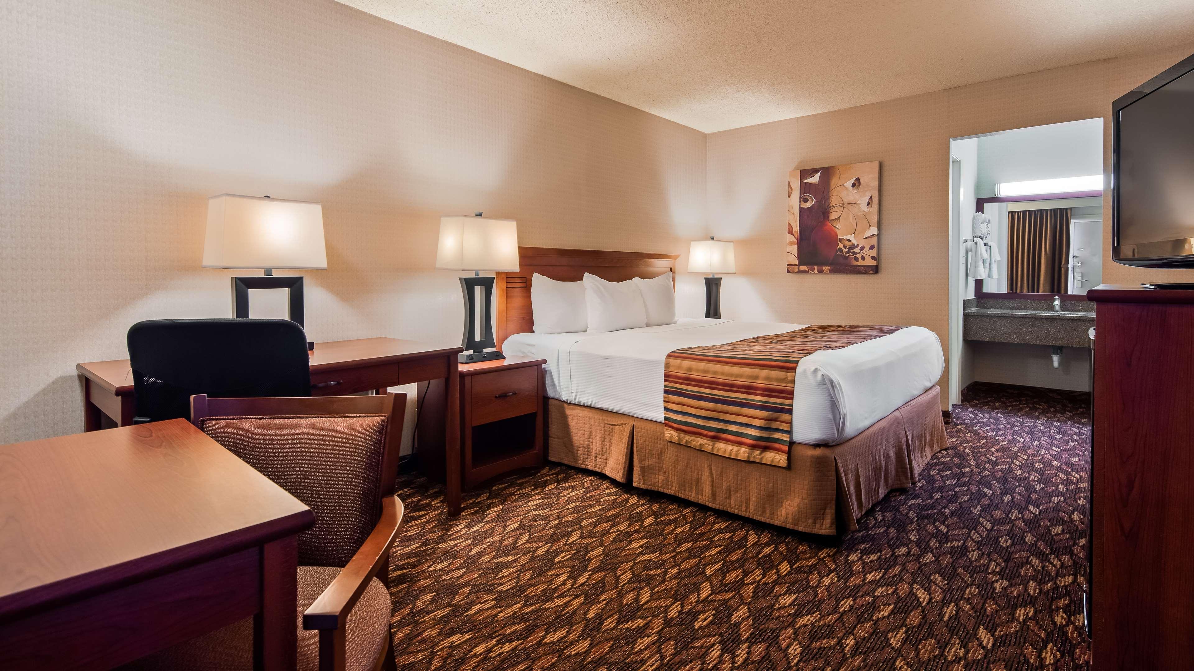 Best Western Sherwood Inn Clarksville Exteriör bild