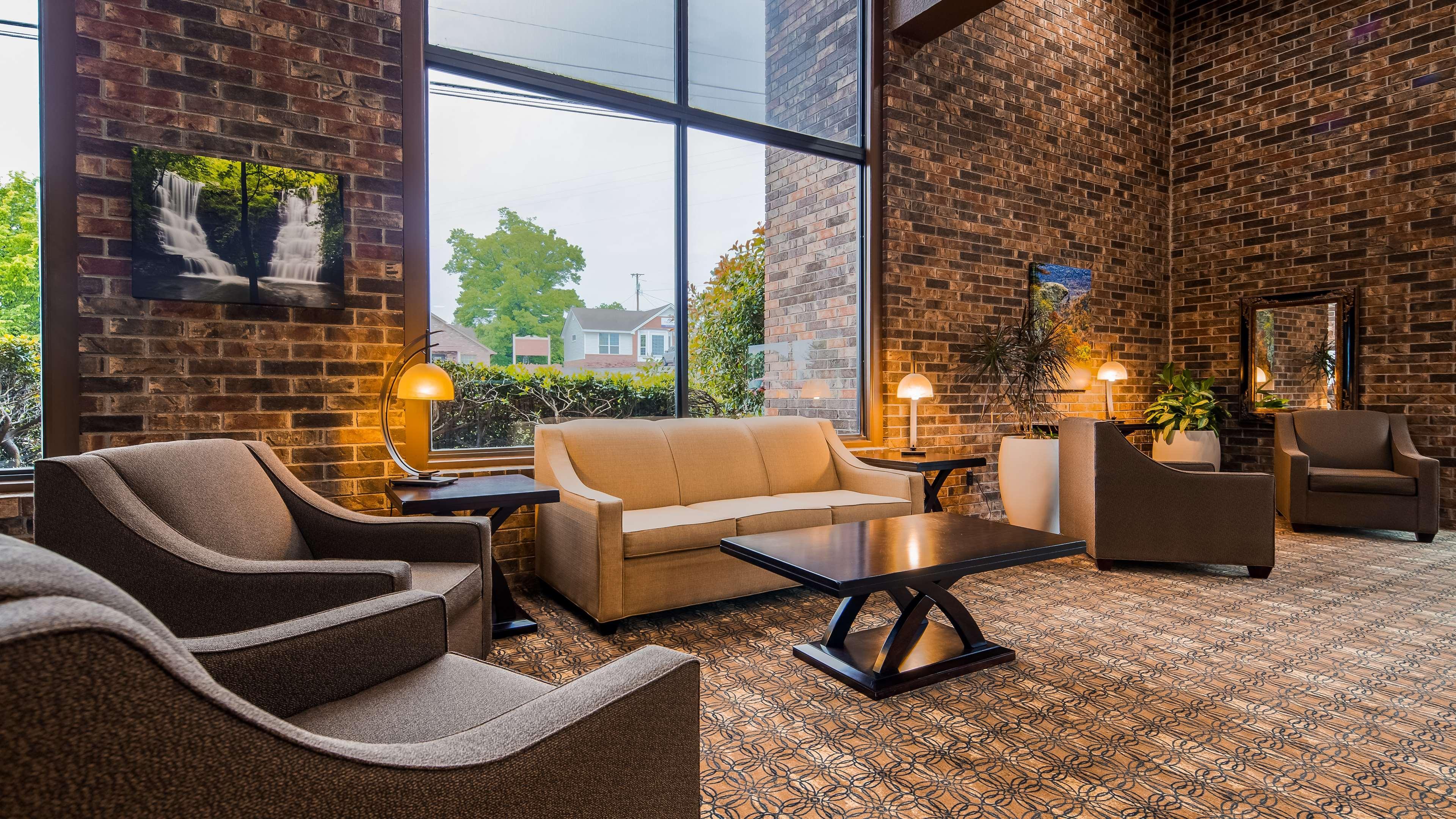 Best Western Sherwood Inn Clarksville Exteriör bild