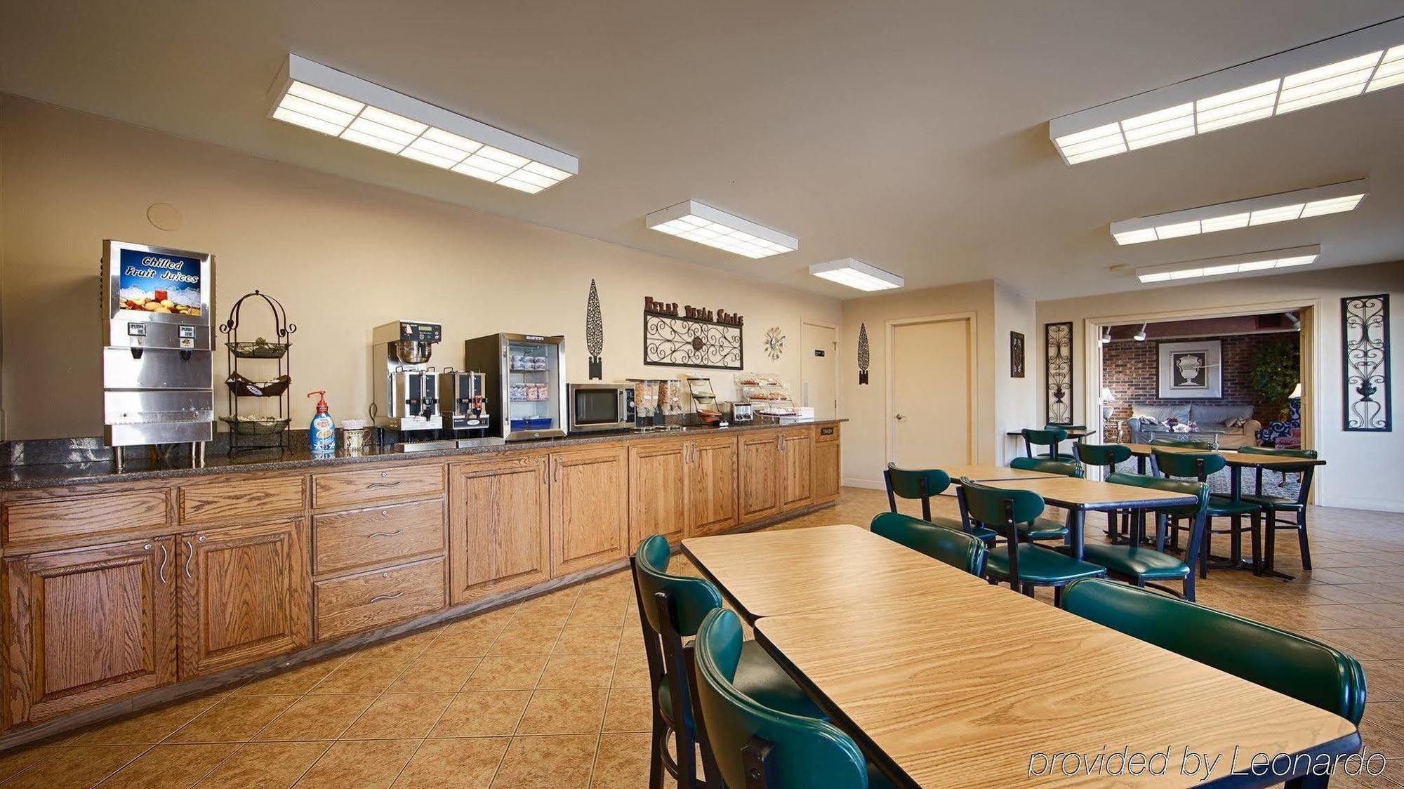 Best Western Sherwood Inn Clarksville Exteriör bild