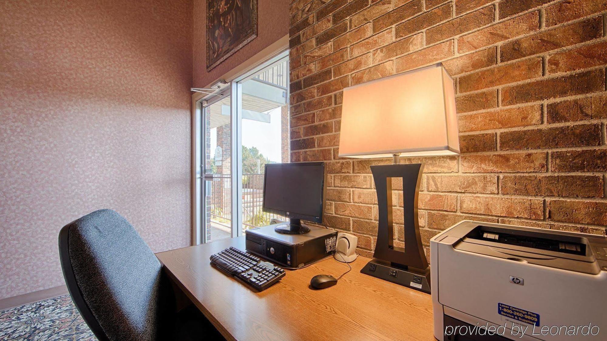 Best Western Sherwood Inn Clarksville Exteriör bild