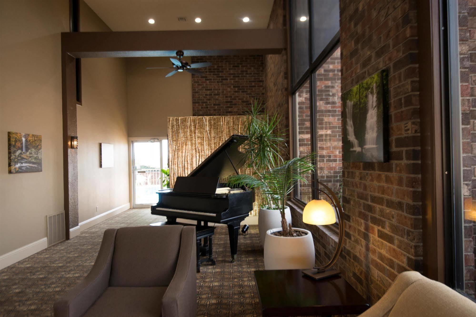 Best Western Sherwood Inn Clarksville Exteriör bild